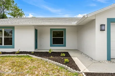 709 Haryestor Avenue SW Palm Bay FL 32908