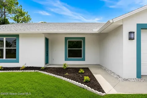 709 Haryestor Avenue SW Palm Bay FL 32908