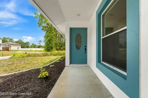 709 Haryestor Avenue SW Palm Bay FL 32908