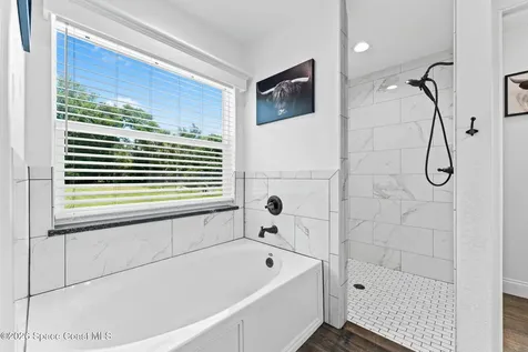 3760 Montgomery Road Mims FL 32754