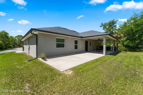3760 Montgomery Road Mims FL 32754