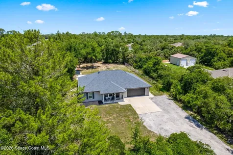 3760 Montgomery Road Mims FL 32754