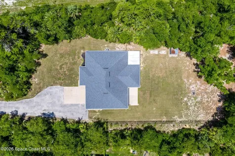3760 Montgomery Road Mims FL 32754