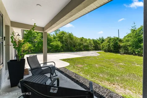 3760 Montgomery Road Mims FL 32754