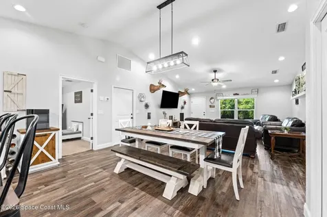 3760 Montgomery Road Mims FL 32754