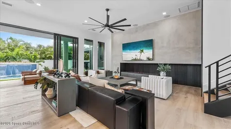 433 6th Avenue Indialantic FL 32903