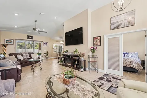110 Via Catalano Court NE Palm Bay FL 32907