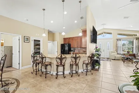 110 Via Catalano Court NE Palm Bay FL 32907