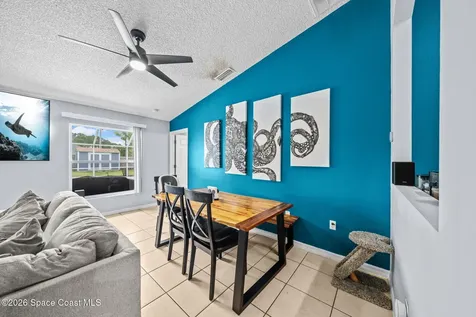 831 Koln Court NW Palm Bay FL 32907