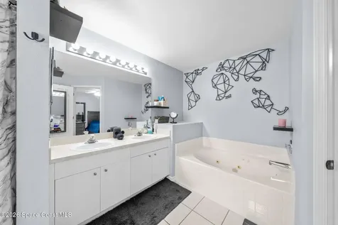 831 Koln Court NW Palm Bay FL 32907