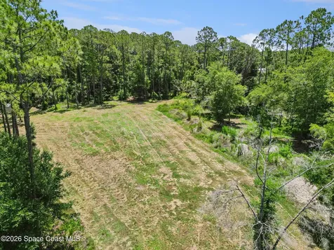 4115 Golden Shores Mims FL 32754