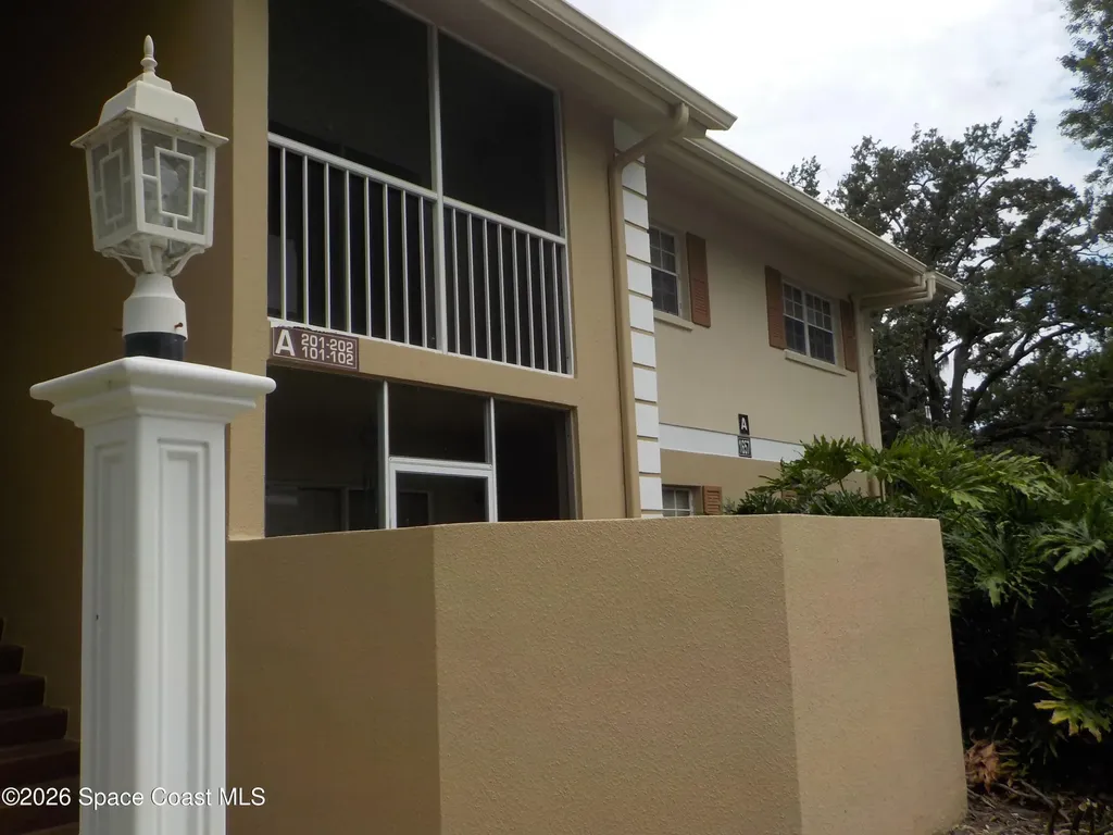 1657 Sunny Brook Lane NE Palm Bay FL 32905