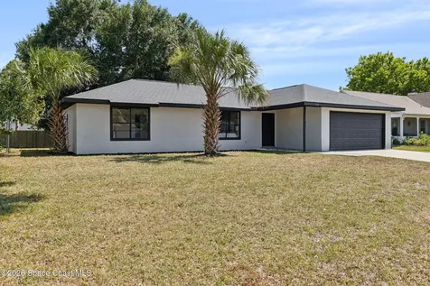 1374 Pakenham Street NW Palm Bay FL 32907