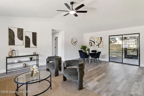 1374 Pakenham Street NW Palm Bay FL 32907