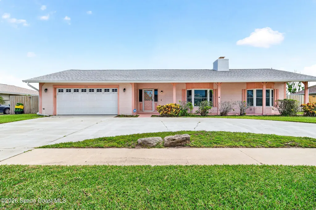 215 Dogwood Avenue Melbourne Beach FL 32951