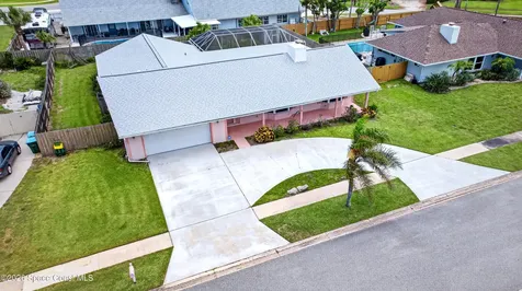 215 Dogwood Avenue Melbourne Beach FL 32951