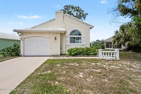 882 Wateroak Drive NE Palm Bay FL 32905