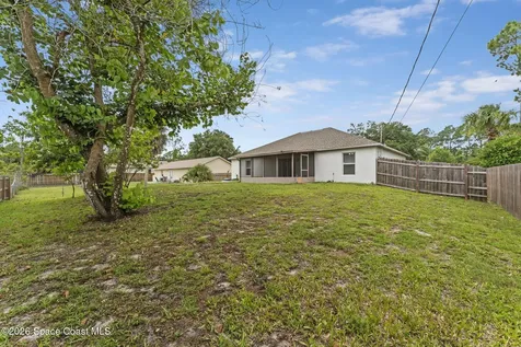 445 Alachua Avenue NW Palm Bay FL 32907