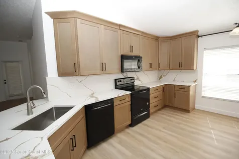 2440 Bridgeport Circle Rockledge FL 32955