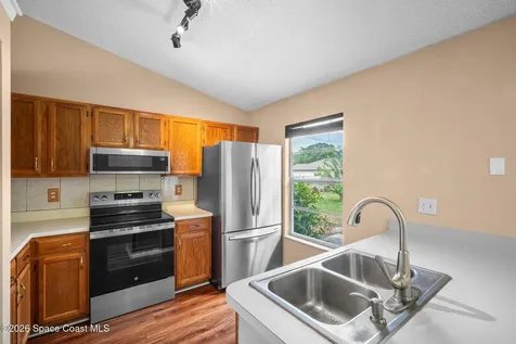715 Harriet Avenue SW Palm Bay FL 32908