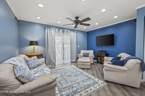 1010 Pine Tree Drive Indian Harbour Beach FL 32937