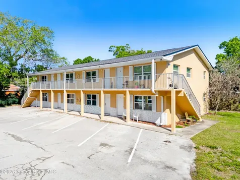 89 NW Irwin Avenue Melbourne FL 32904