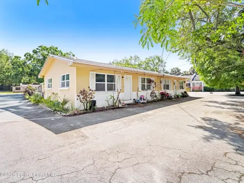 89 NW Irwin Avenue Melbourne FL 32904