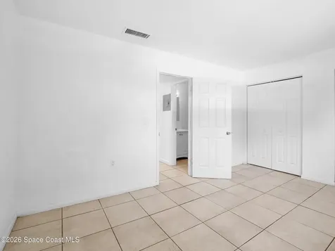89 NW Irwin Avenue Melbourne FL 32904