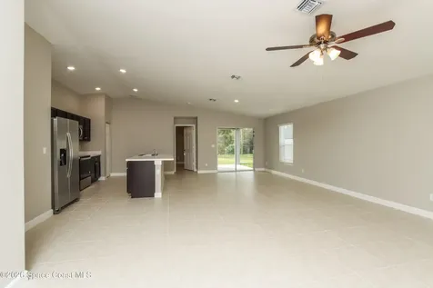 2110 Watkins Road SE Palm Bay FL 32909