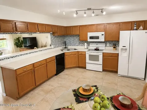 124 Madison Avenue Cape Canaveral FL 32920