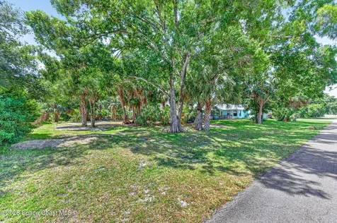 1211 Rainbow Road SE Palm Bay FL 32909