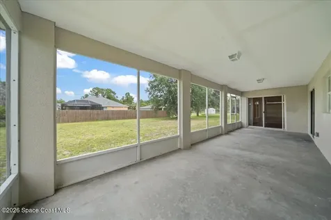 657 Floyd Street SE Palm Bay FL 32909