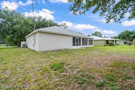 657 Floyd Street SE Palm Bay FL 32909