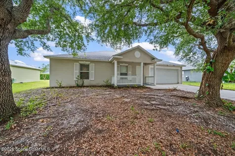 657 Floyd Street SE Palm Bay FL 32909