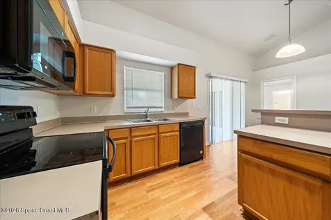 657 Floyd Street SE Palm Bay FL 32909