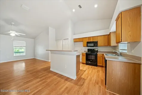 657 Floyd Street SE Palm Bay FL 32909