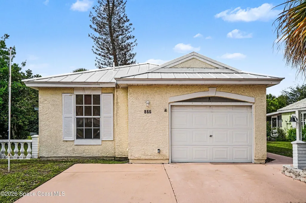 866 Wateroak Drive NE Palm Bay FL 32905