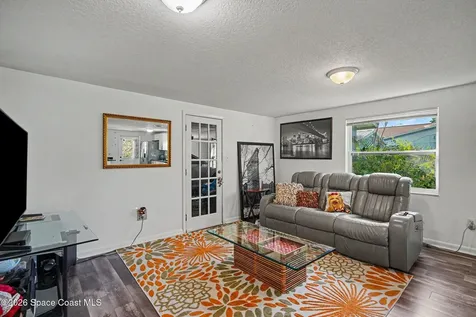 427 Lynn Avenue Melbourne FL 32935
