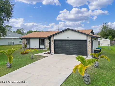 1519 Heartwellville Street NW Palm Bay FL 32907