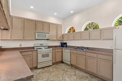 8064 Kingswood Way Melbourne FL 32940