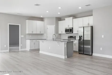 495 Harrison Street SW Palm Bay FL 32908