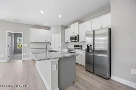 495 Harrison Street SW Palm Bay FL 32908