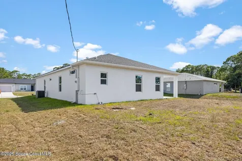 495 Harrison Street SW Palm Bay FL 32908