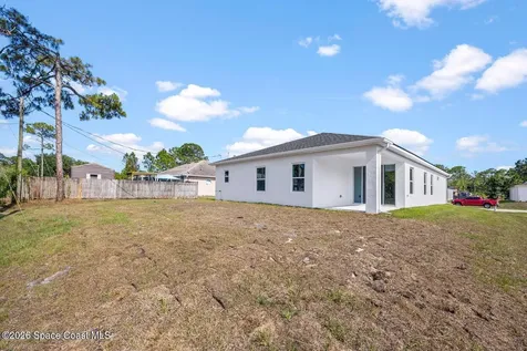 495 Harrison Street SW Palm Bay FL 32908