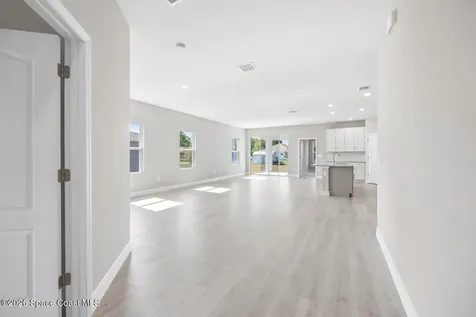 495 Harrison Street SW Palm Bay FL 32908