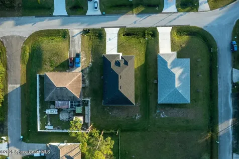 495 Harrison Street SW Palm Bay FL 32908
