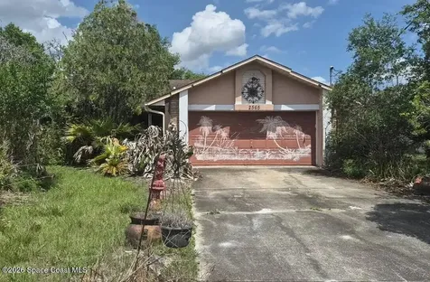 2565 E Dorchester Drive Deltona FL 32738