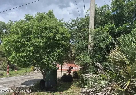 2565 E Dorchester Drive Deltona FL 32738