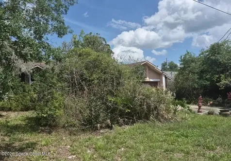 2565 E Dorchester Drive Deltona FL 32738