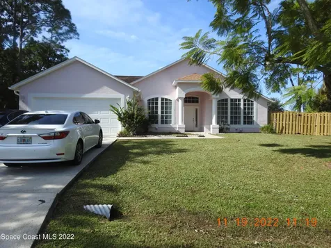 1208 Stadt Road NW Palm Bay FL 32907